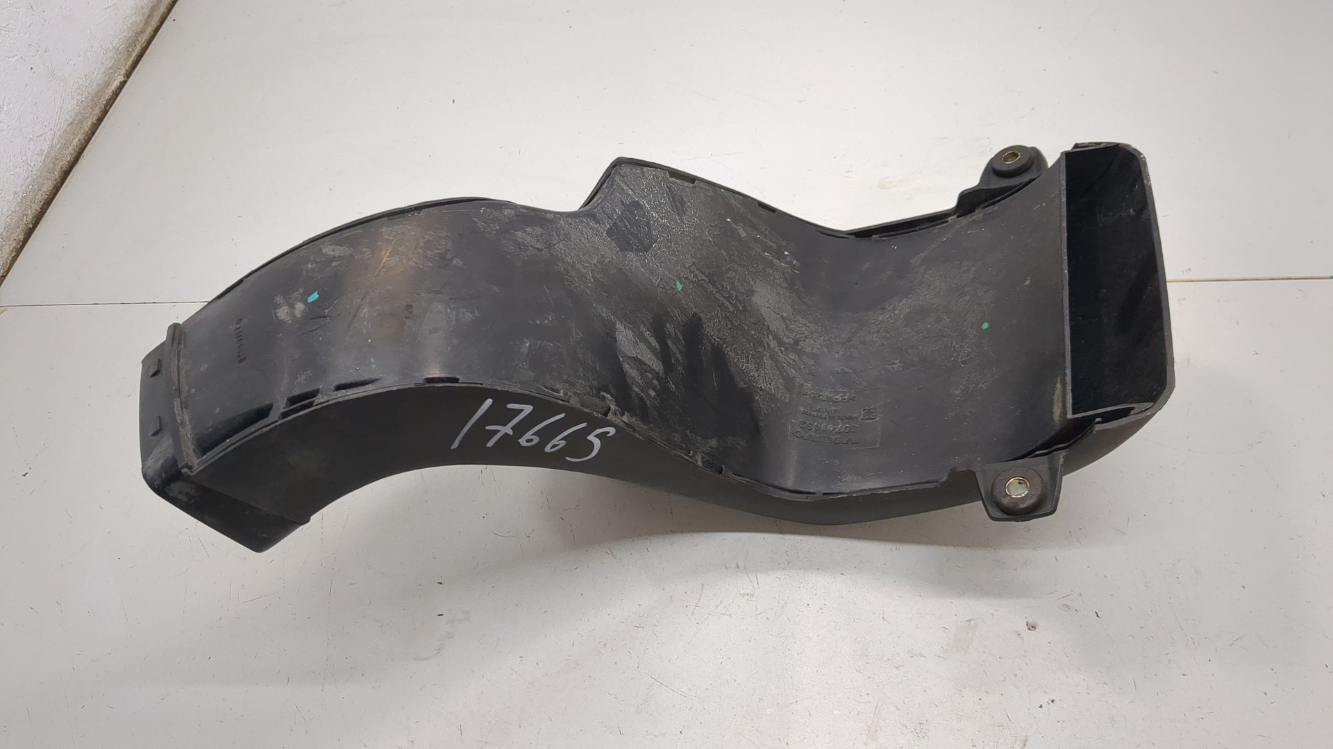 Воздухозаборник (внутри)