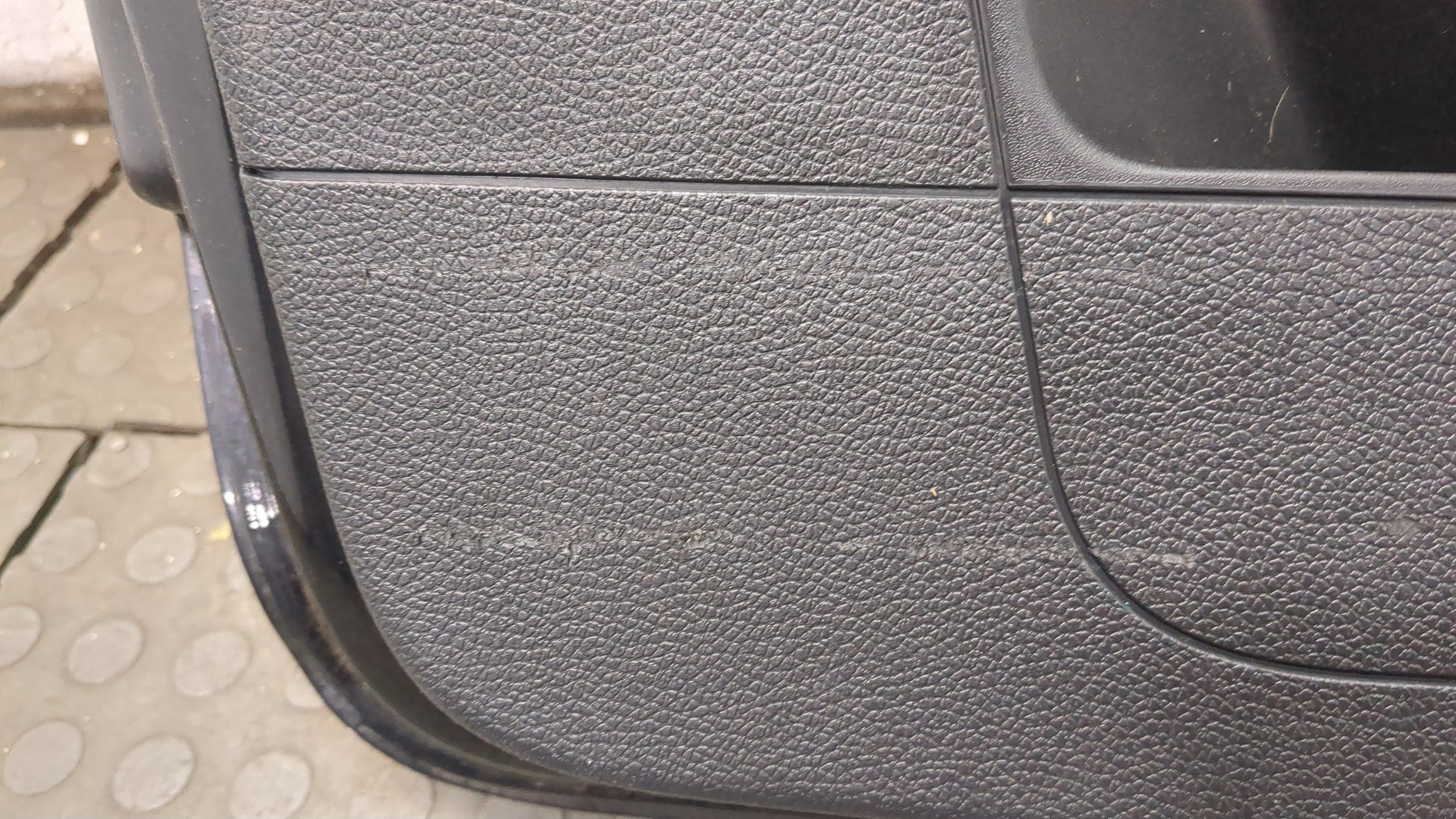 Дверь багажника