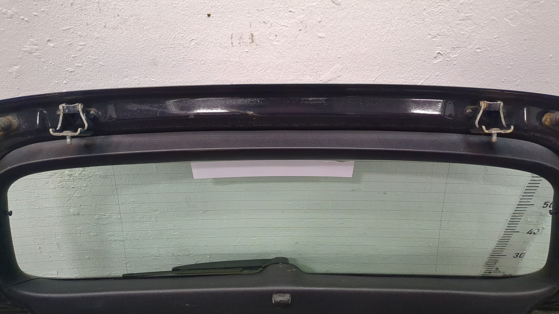 Дверь багажника