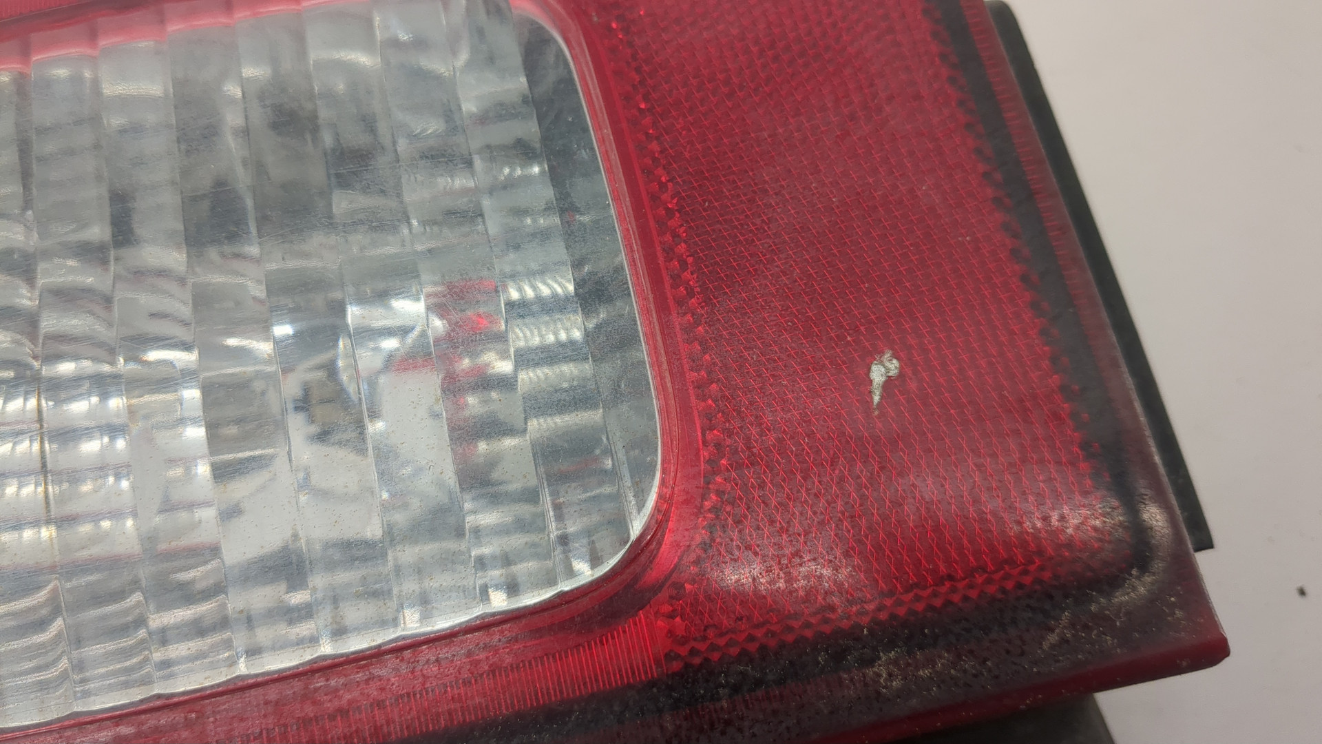 Фонарь задний правый