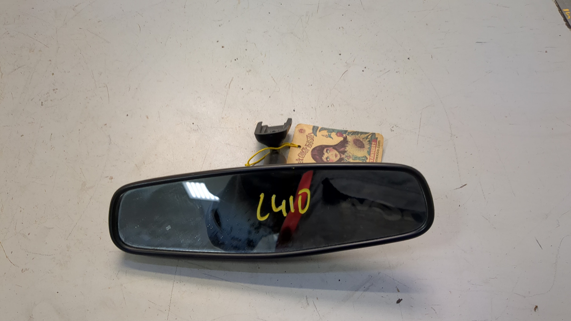 Зеркало заднего вида