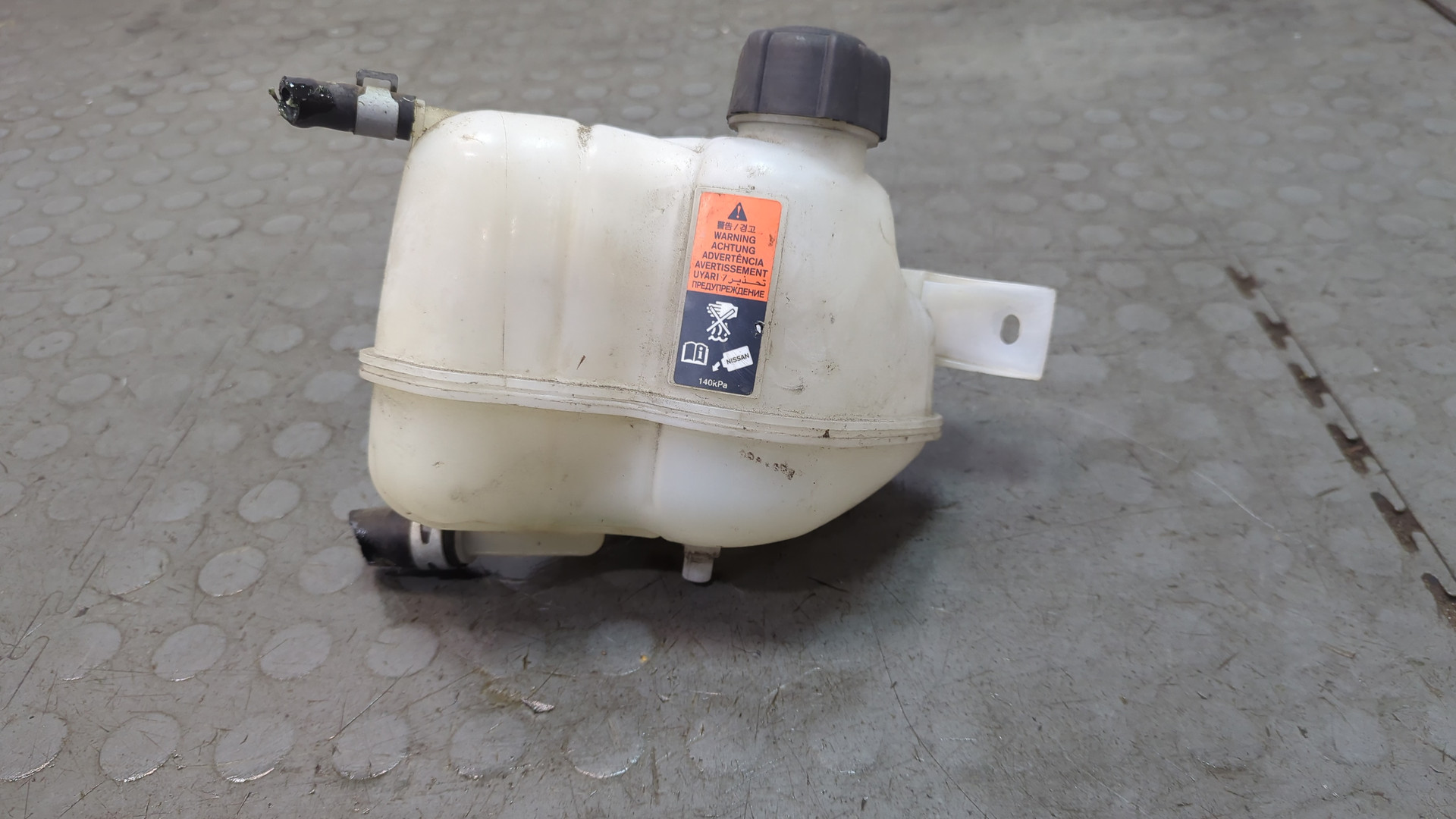 Бачок расширительный