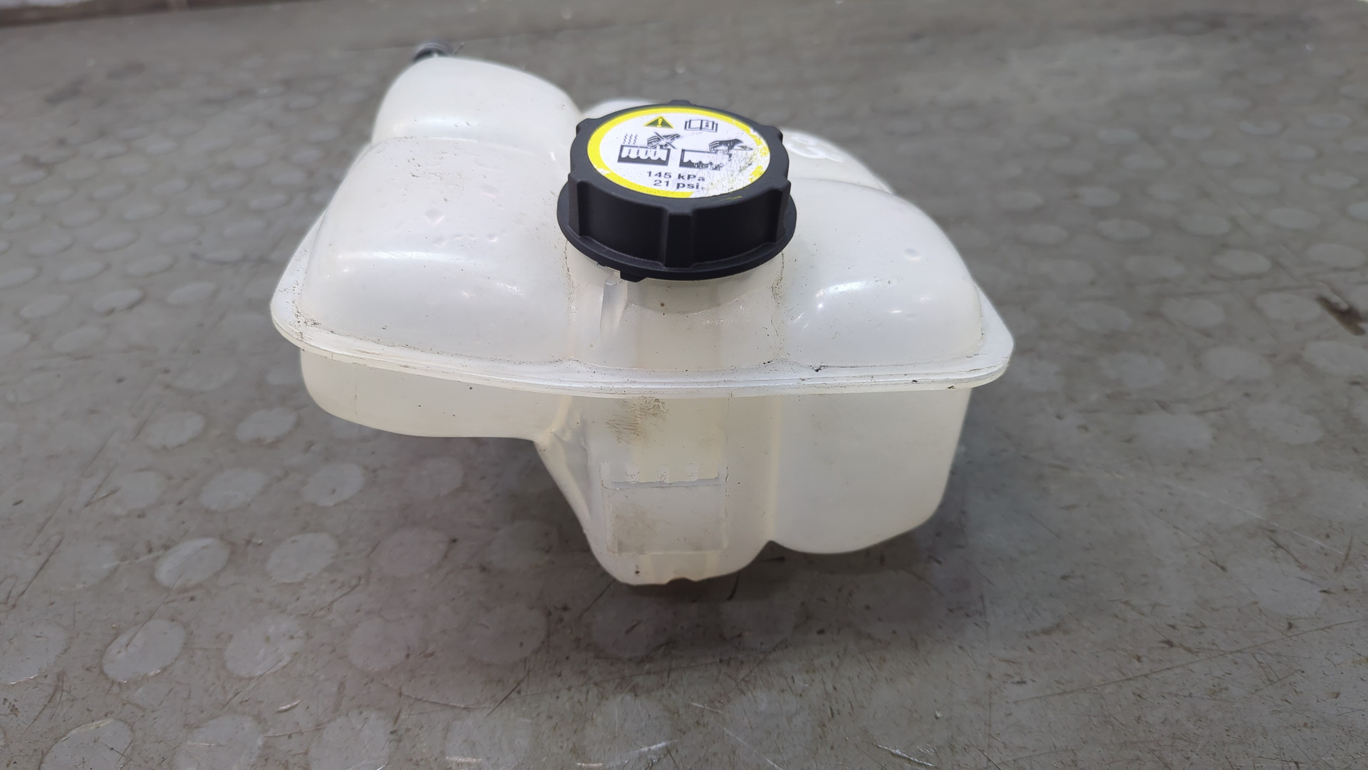 Бачок расширительный