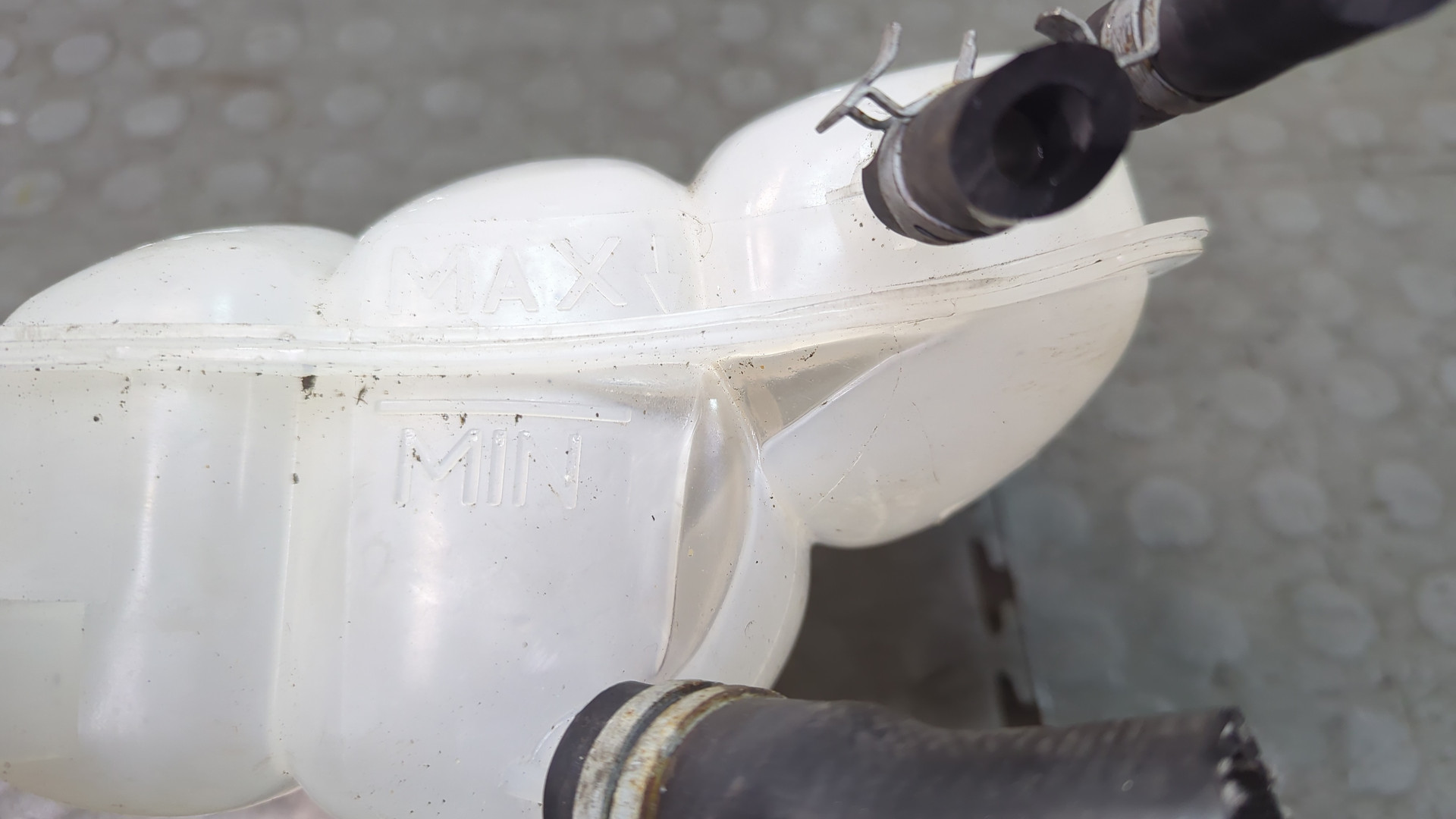 Бачок расширительный