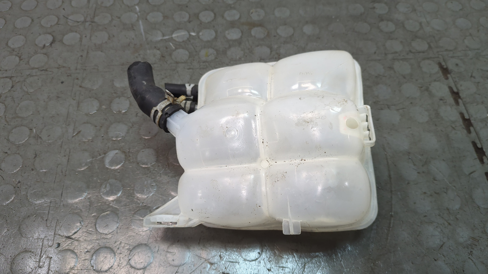 Бачок расширительный