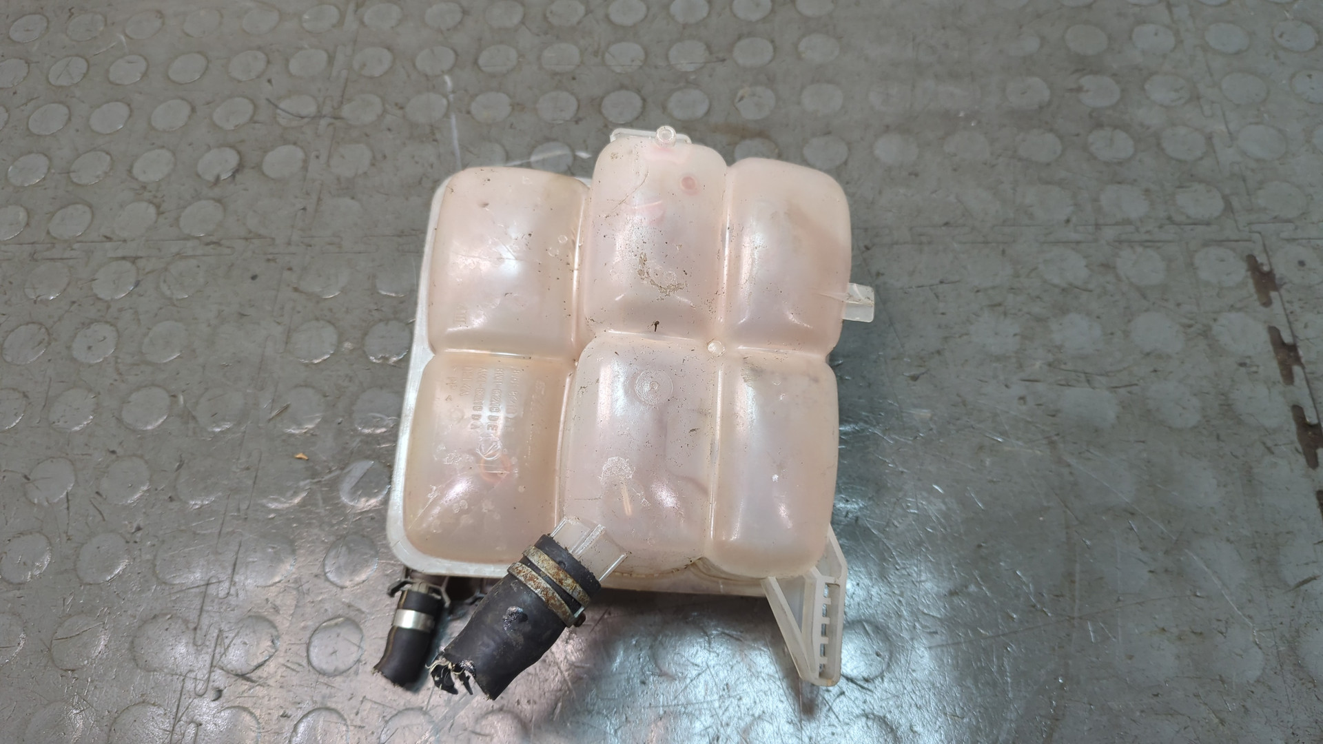 Бачок расширительный