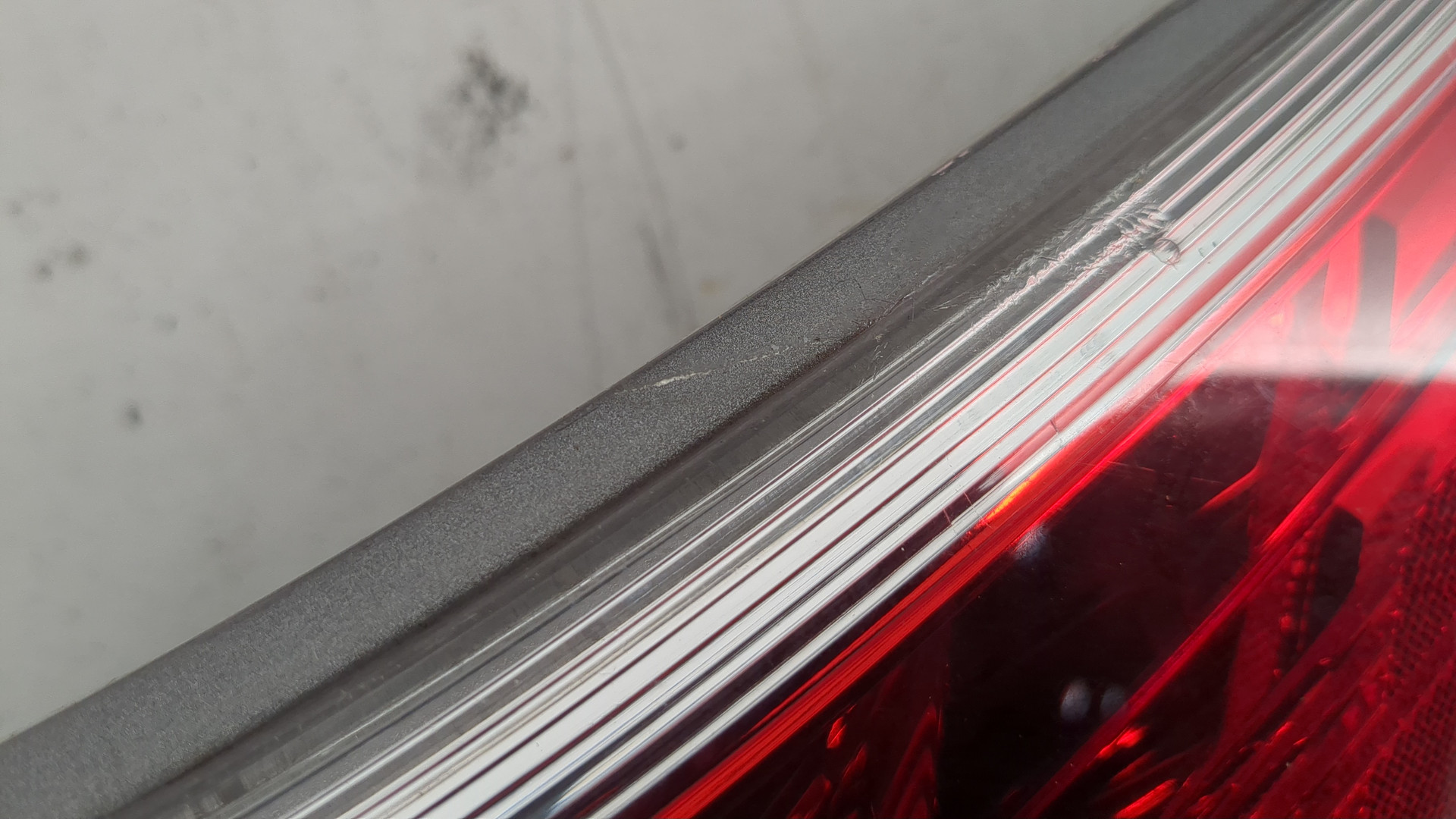 Фонарь задний правый