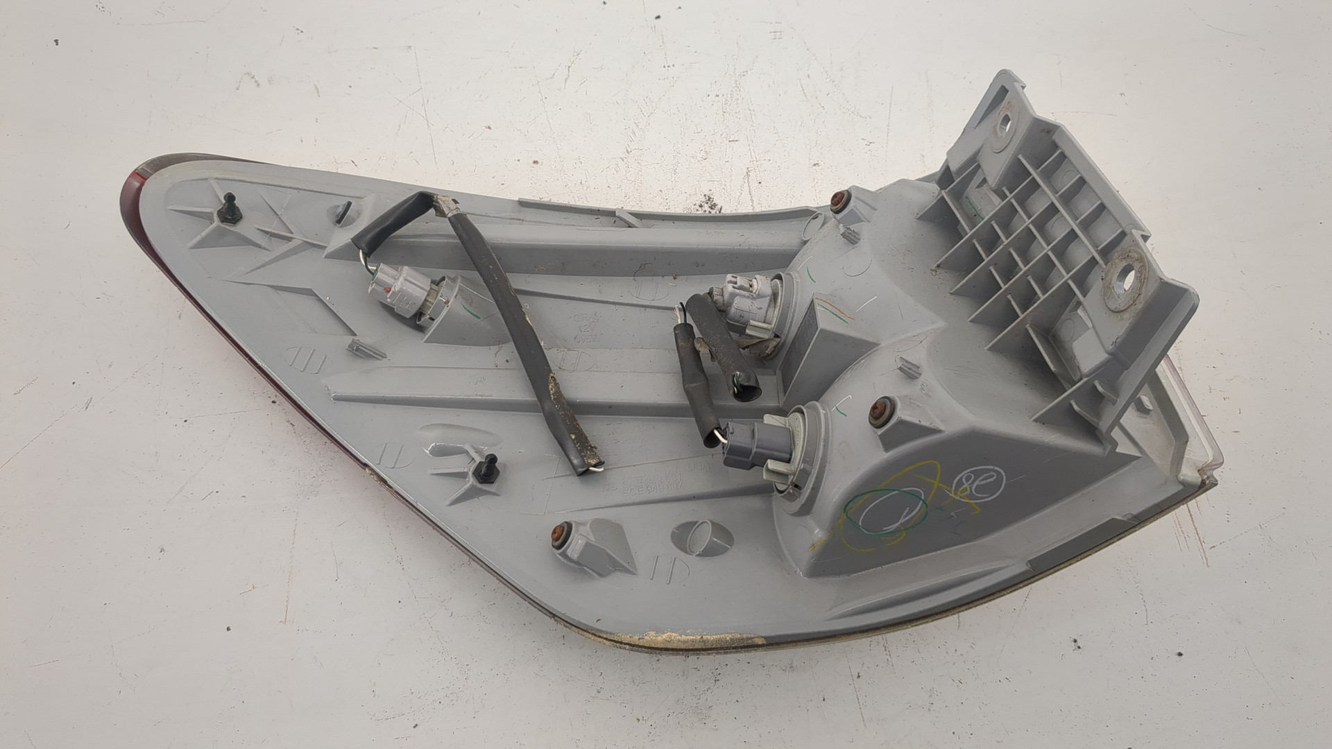 Фонарь задний правый