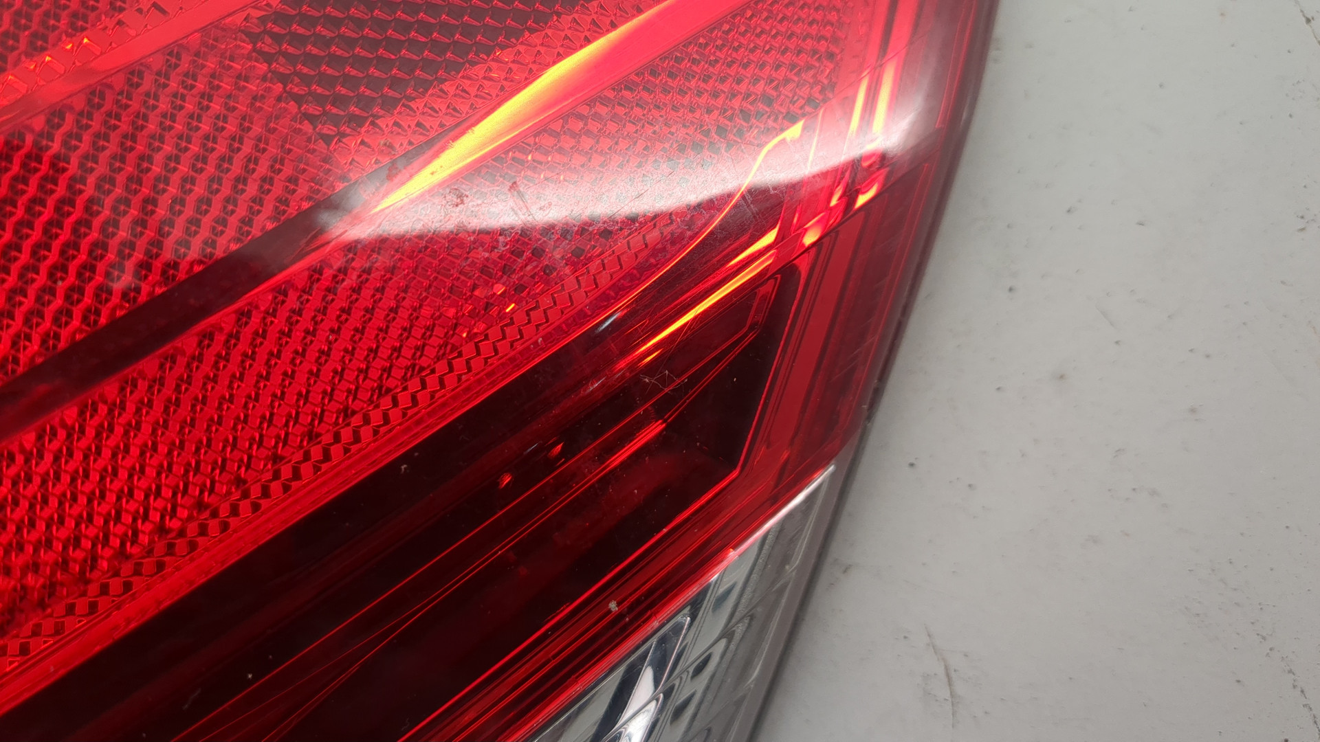 Фонарь задний правый