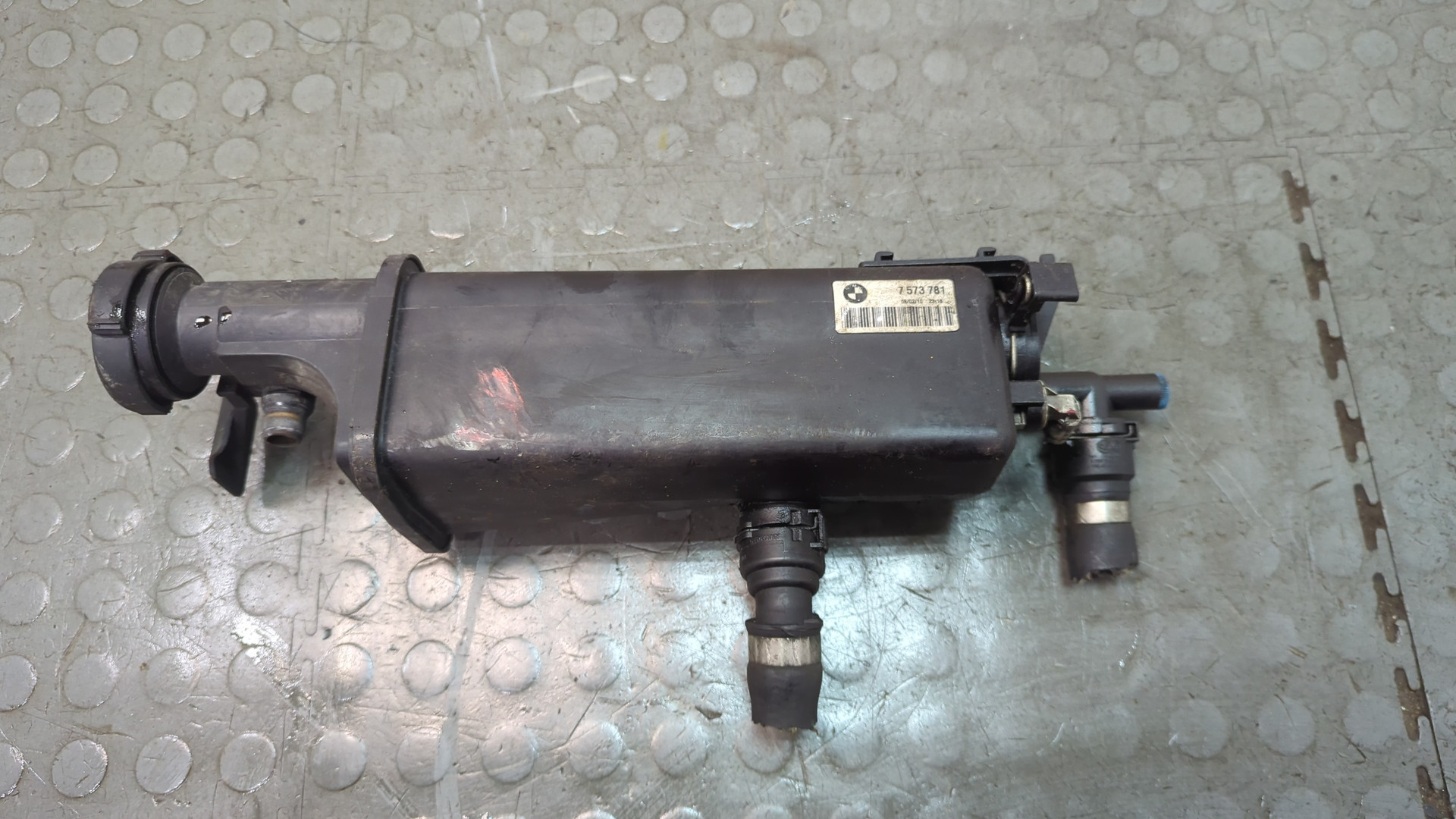 Бачок расширительный