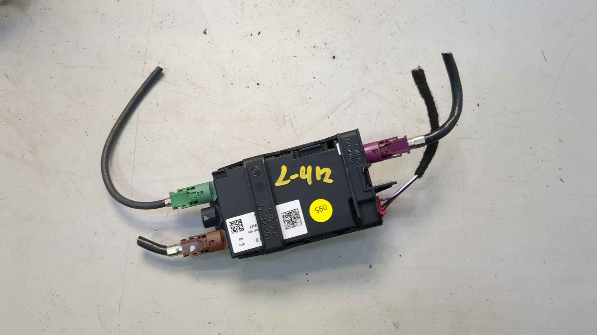 Преобразователь напряжения (адаптер)