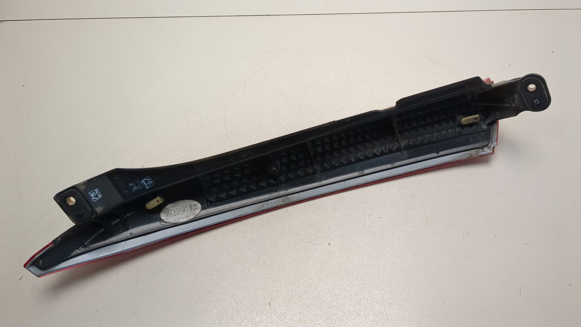 Фонарь задний правый