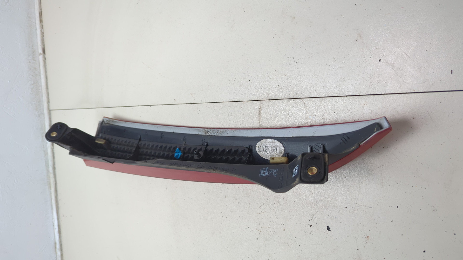 Фонарь задний правый