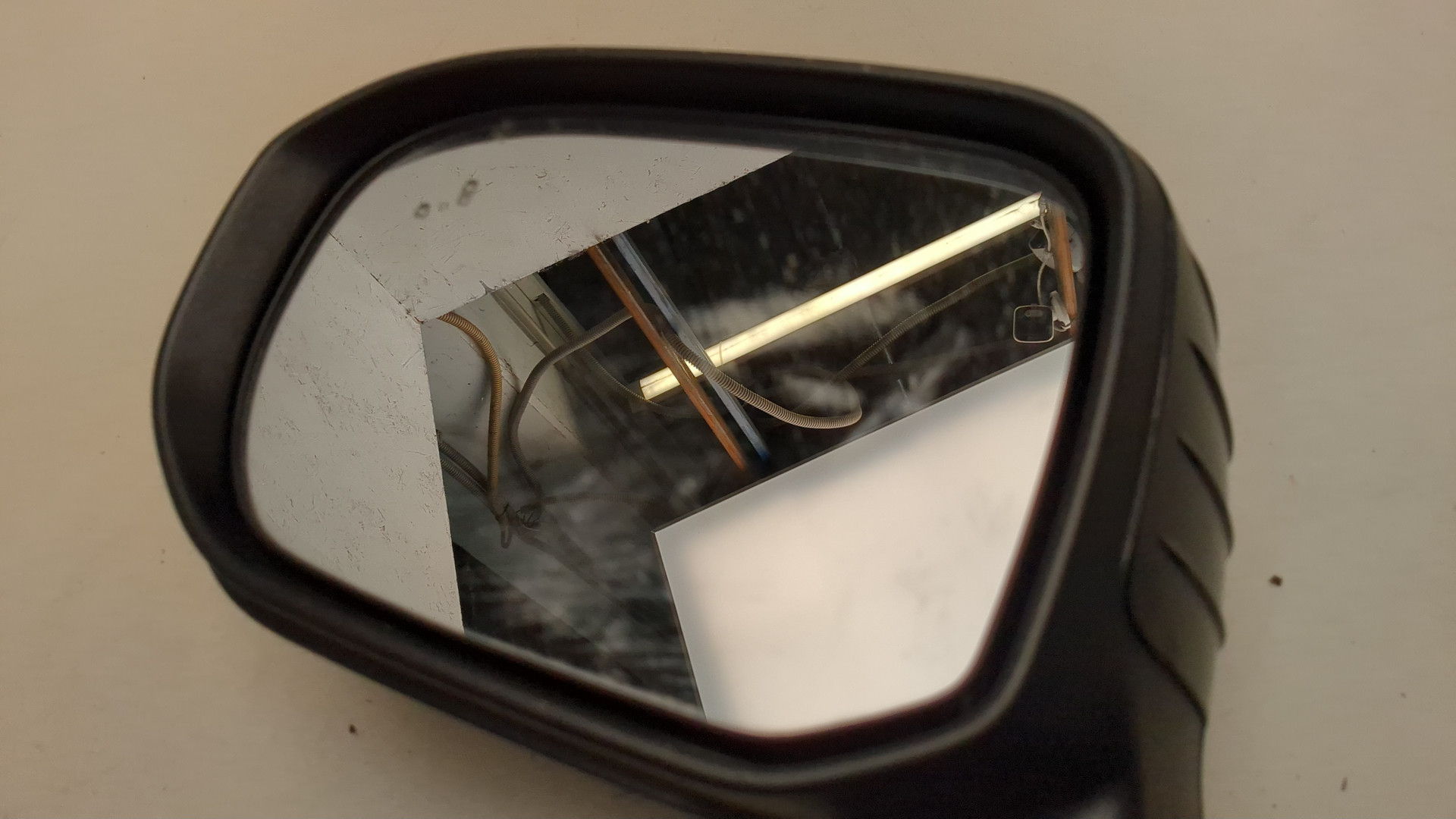 Зеркало левое электрическое