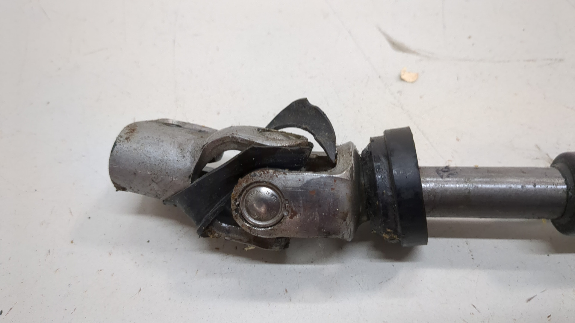 Кардан рулевой