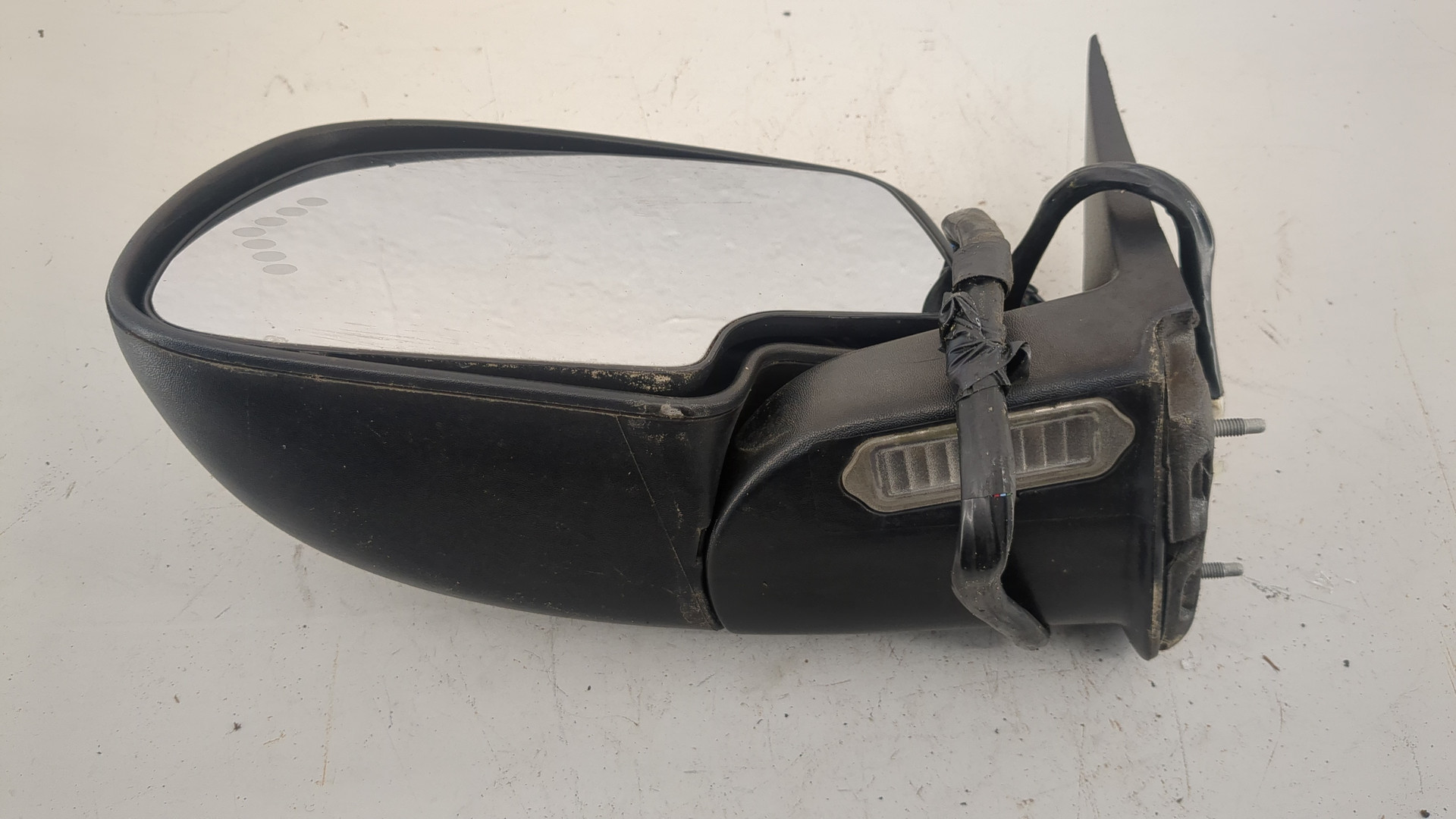 Зеркало левое электрическое