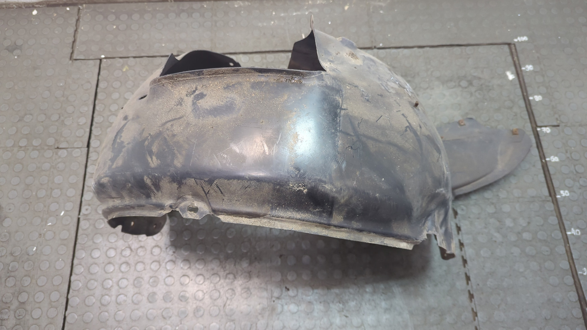 Локер передний правый