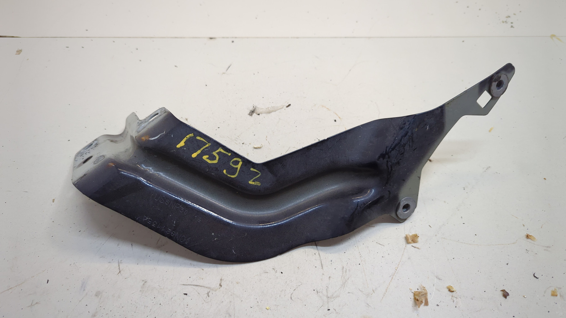 Кронштейн крепления крыла