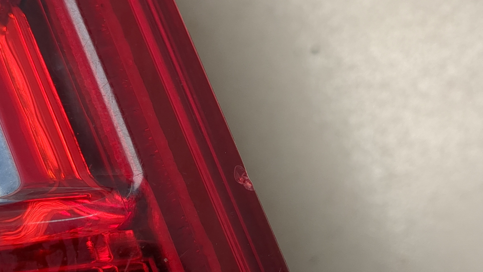 Фонарь задний левый