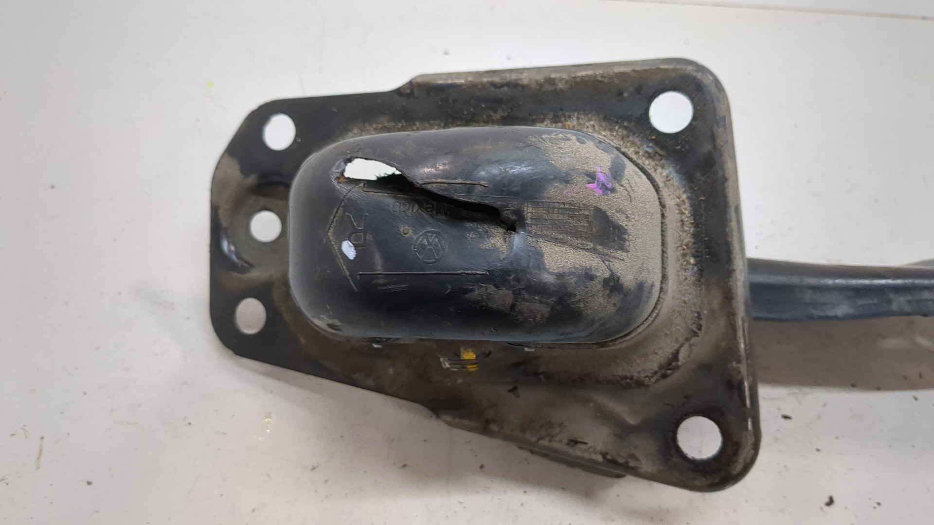 Рычаг задний правый