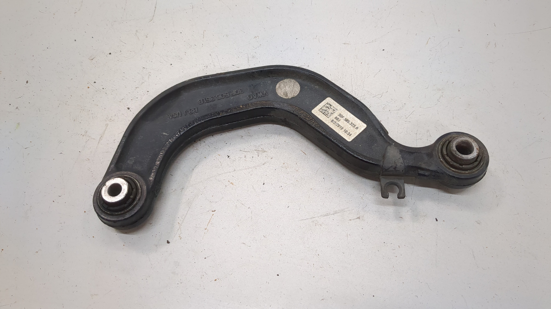 Рычаг задний правый