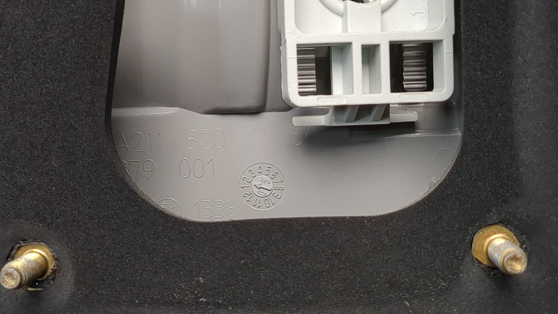 Фонарь задний левый