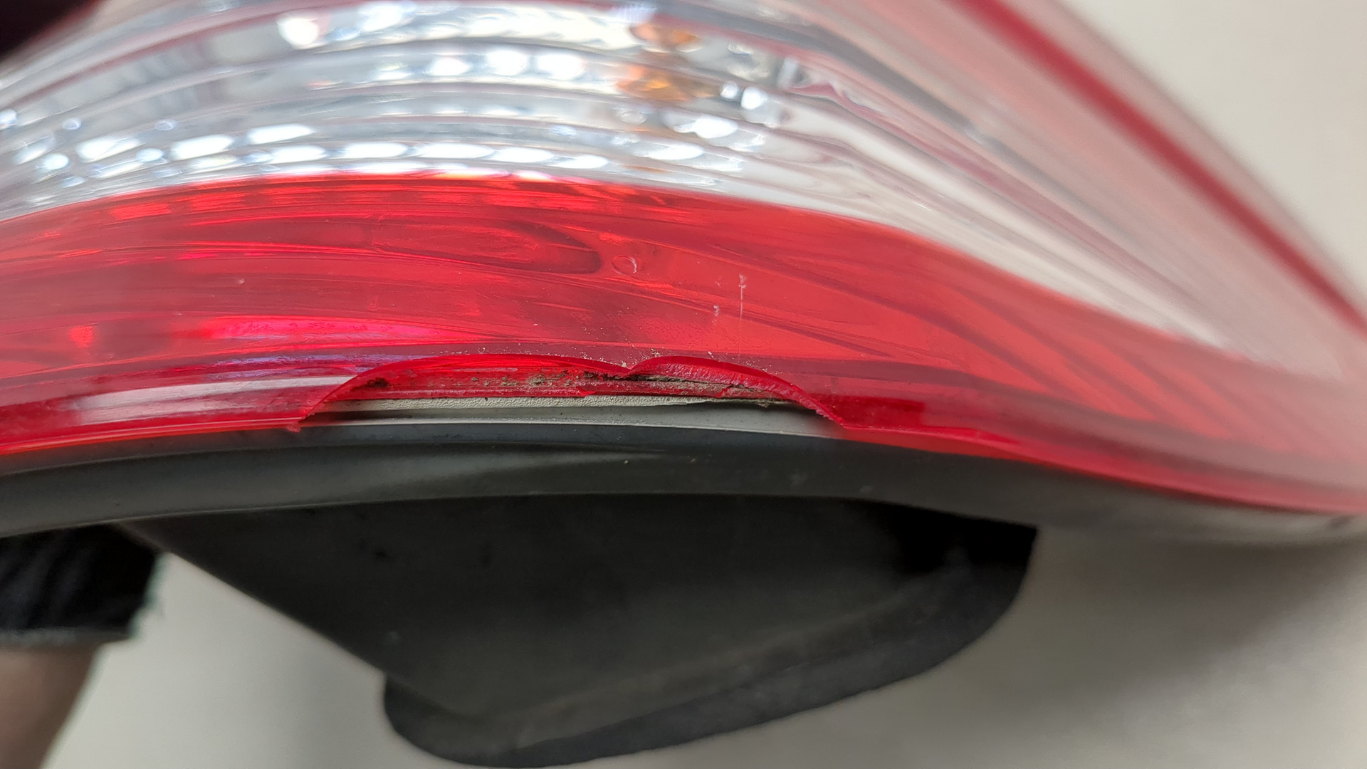 Фонарь задний левый