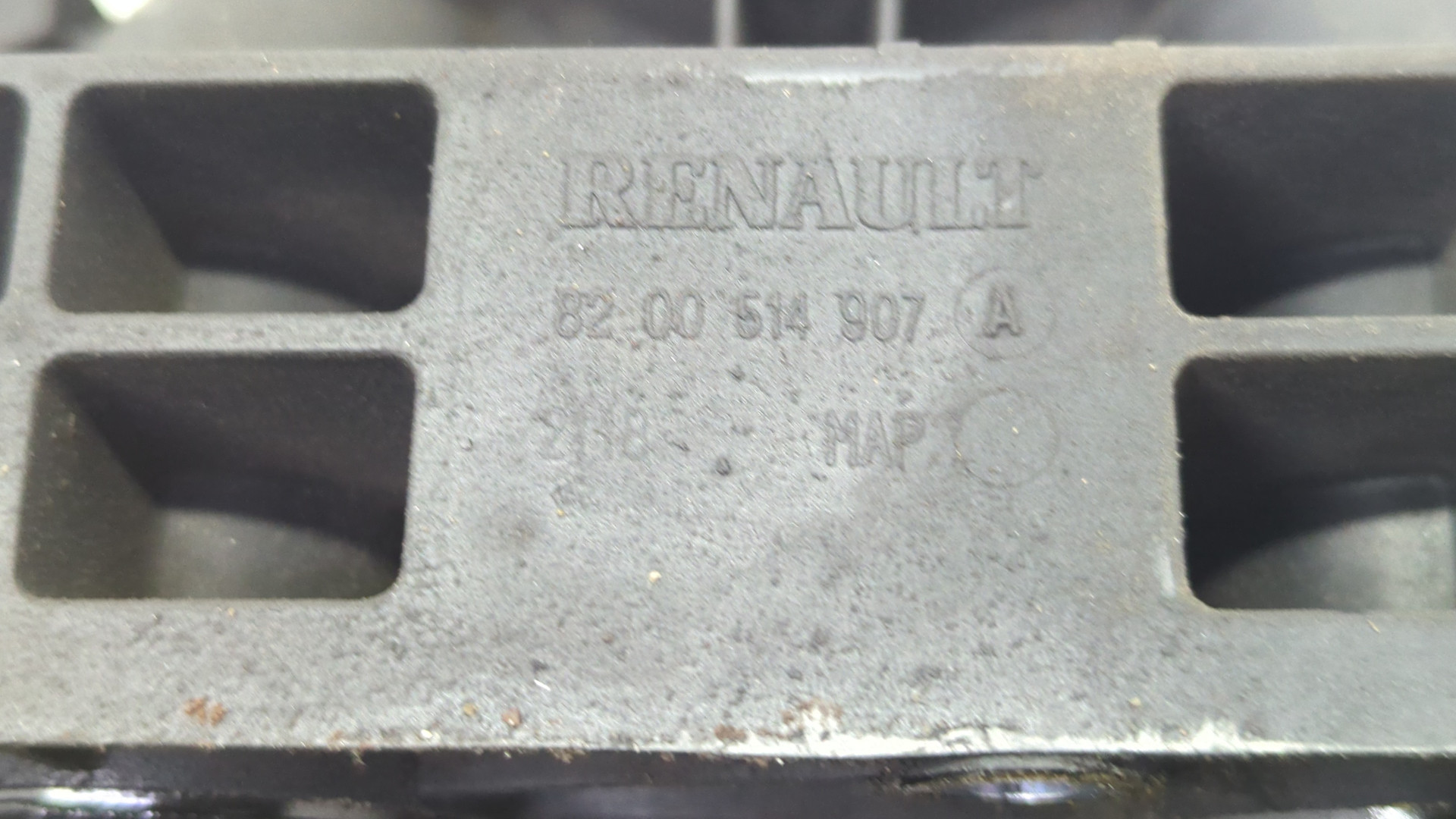 Крышка клапанная ГБЦ для Movano A 1998-2010