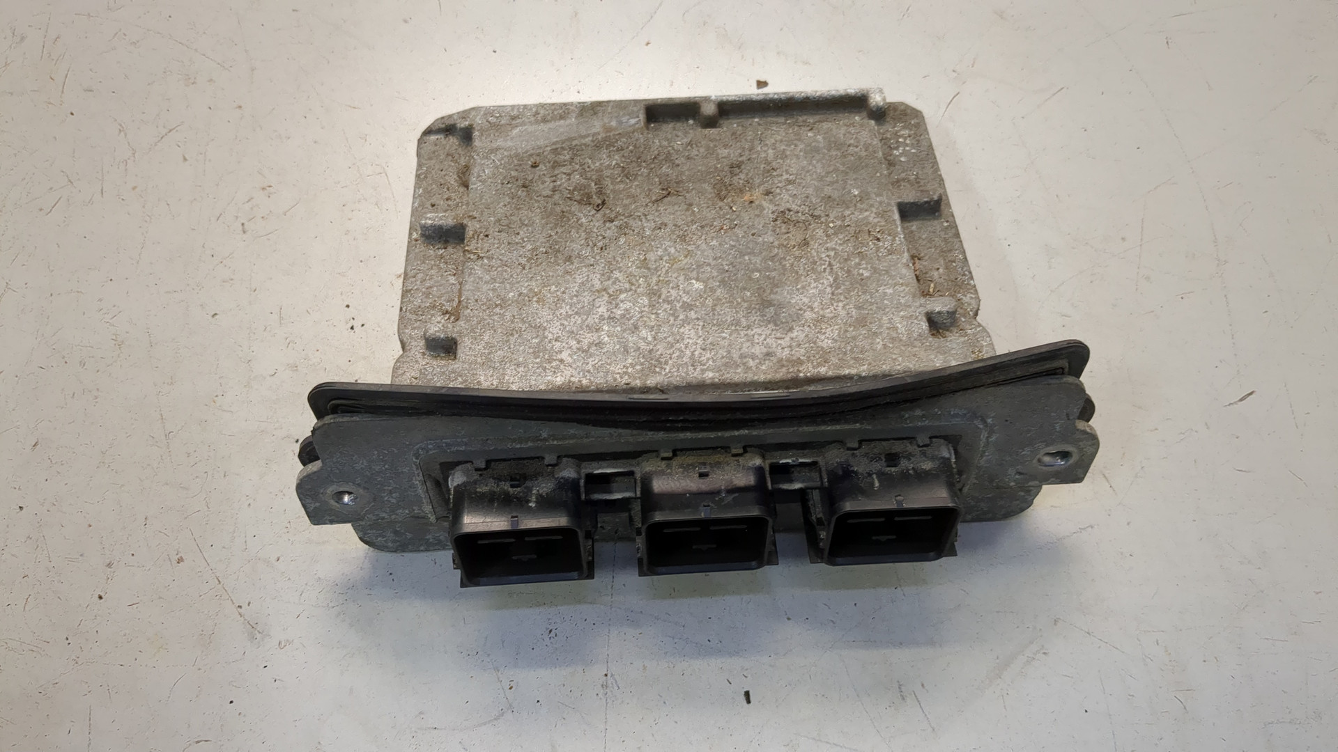 Блок управления двигателем