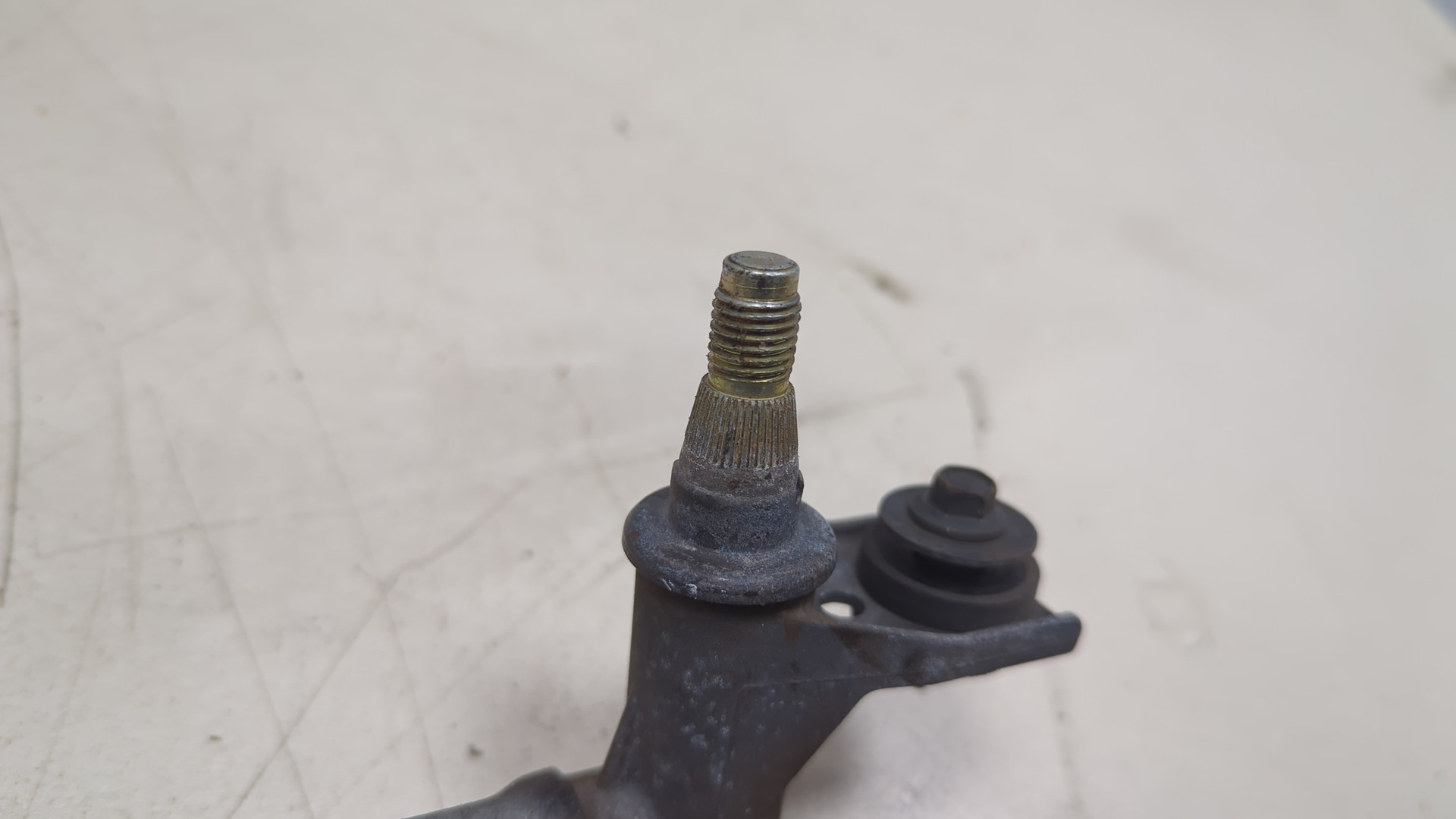 Трапеция стеклоочистителей