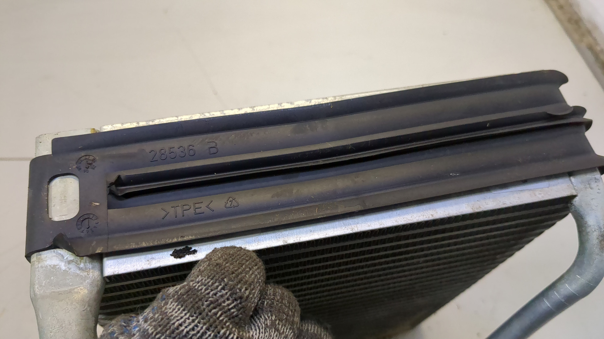 Радиатор кондиционера / конденсер