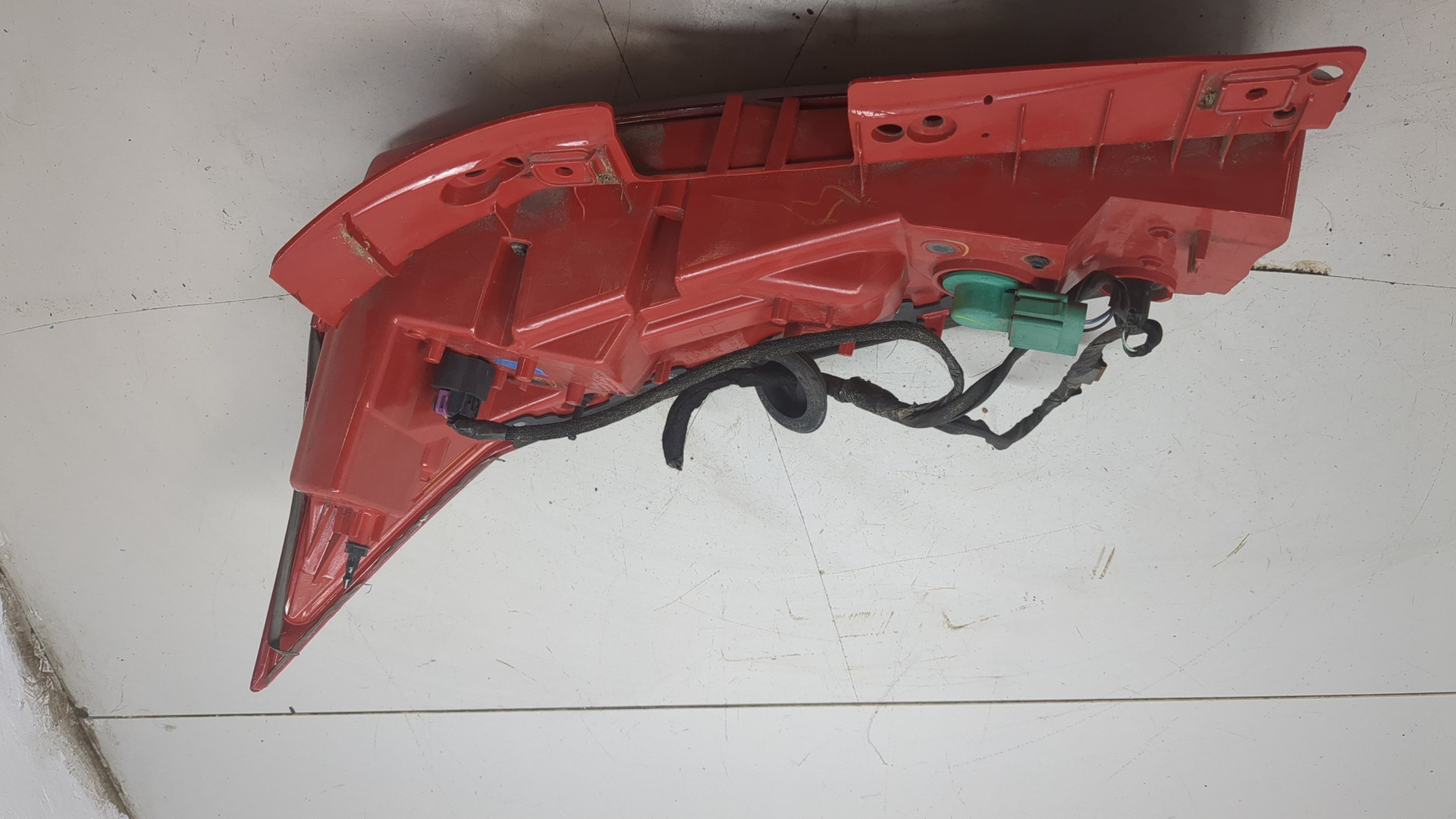 Фонарь задний правый