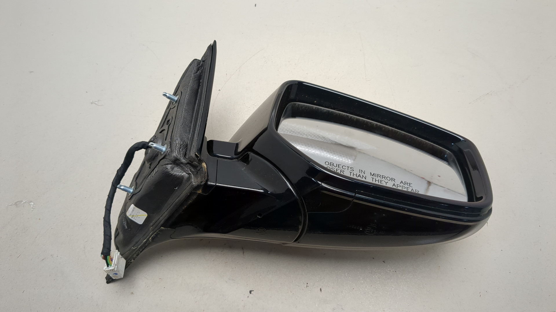 Зеркало правое электрическое