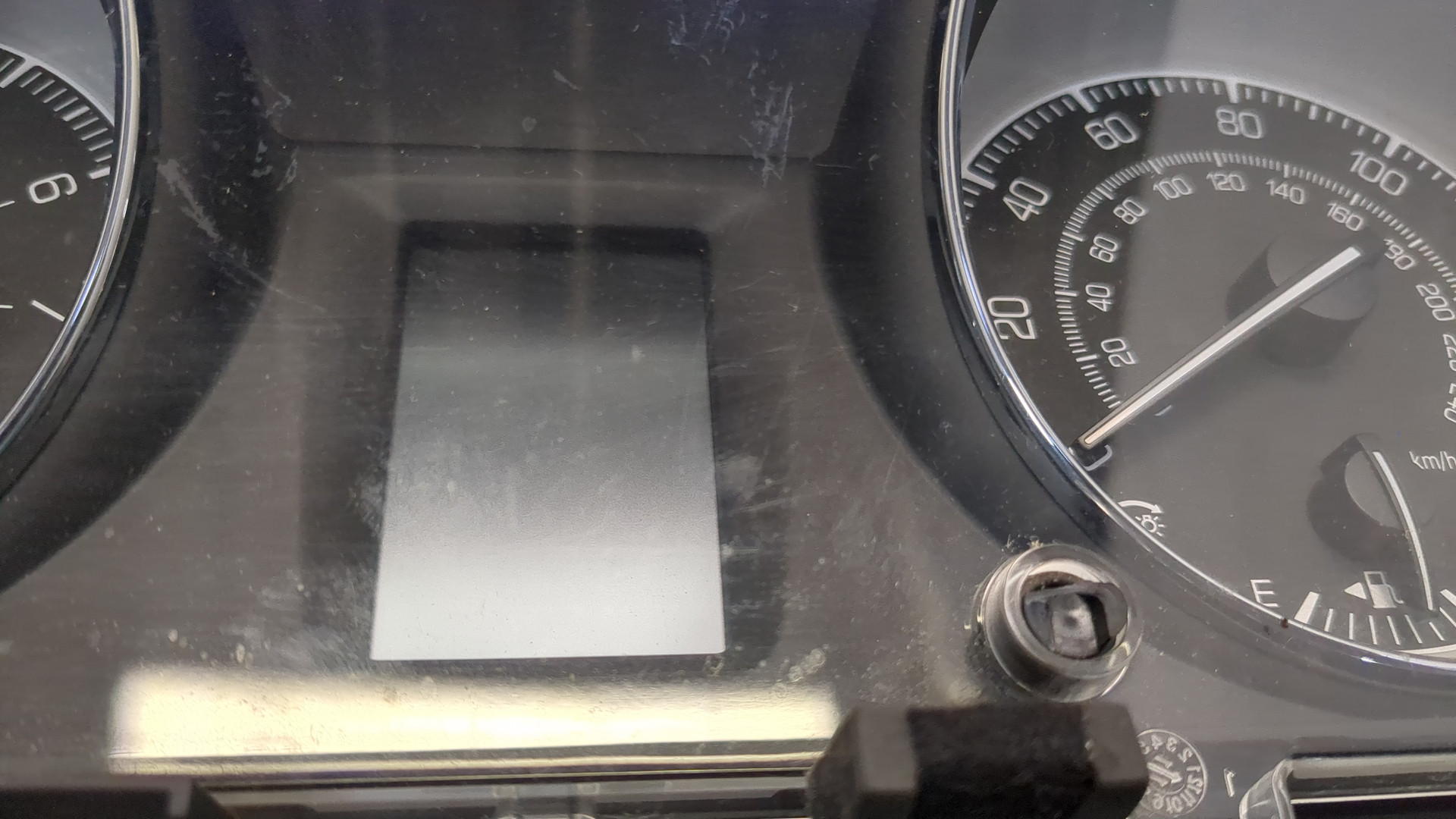 Панель приборов