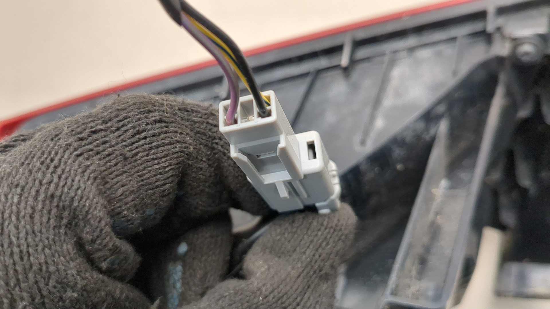 Фонарь задний левый