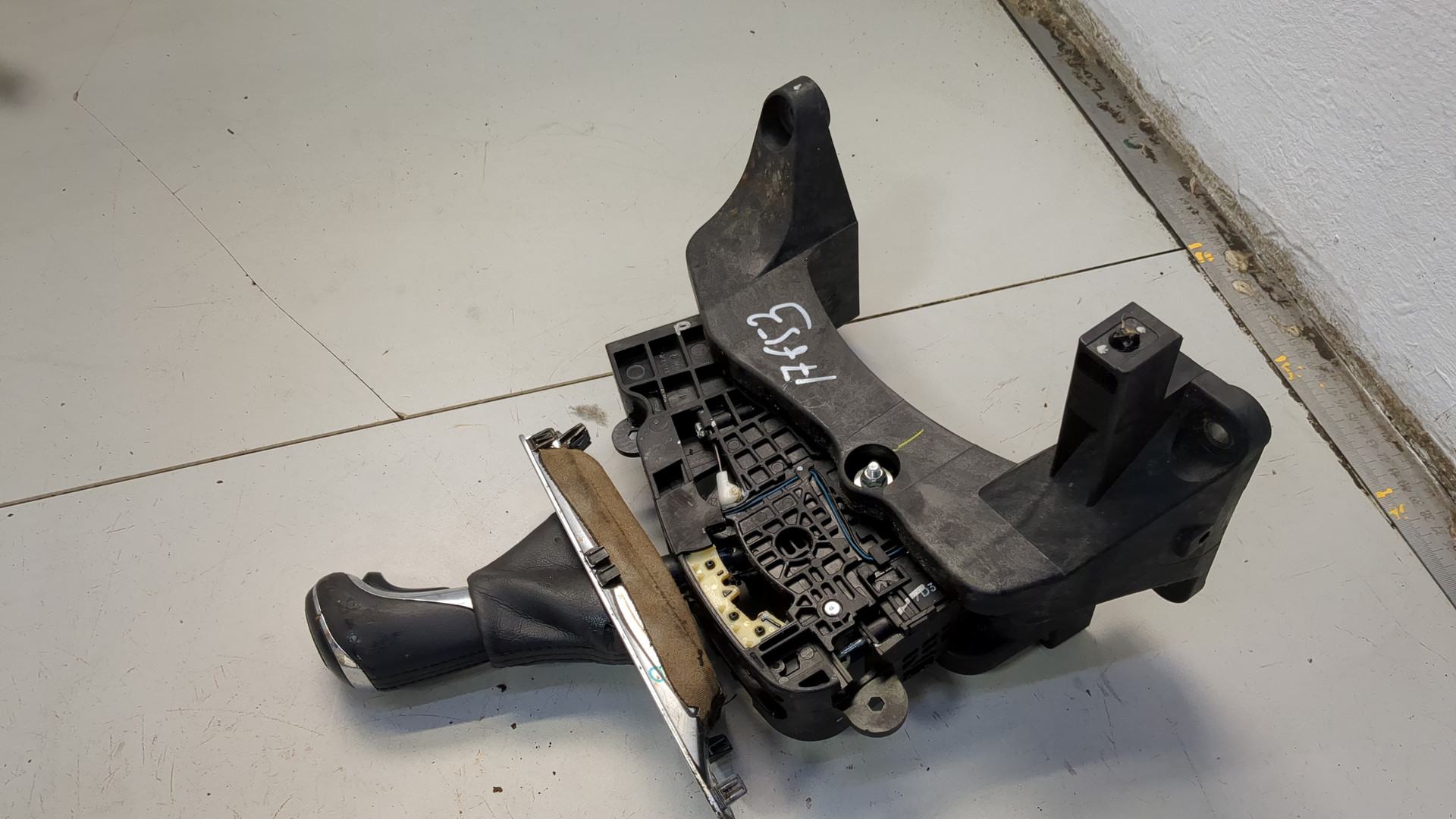 Кулиса МКПП / АКПП