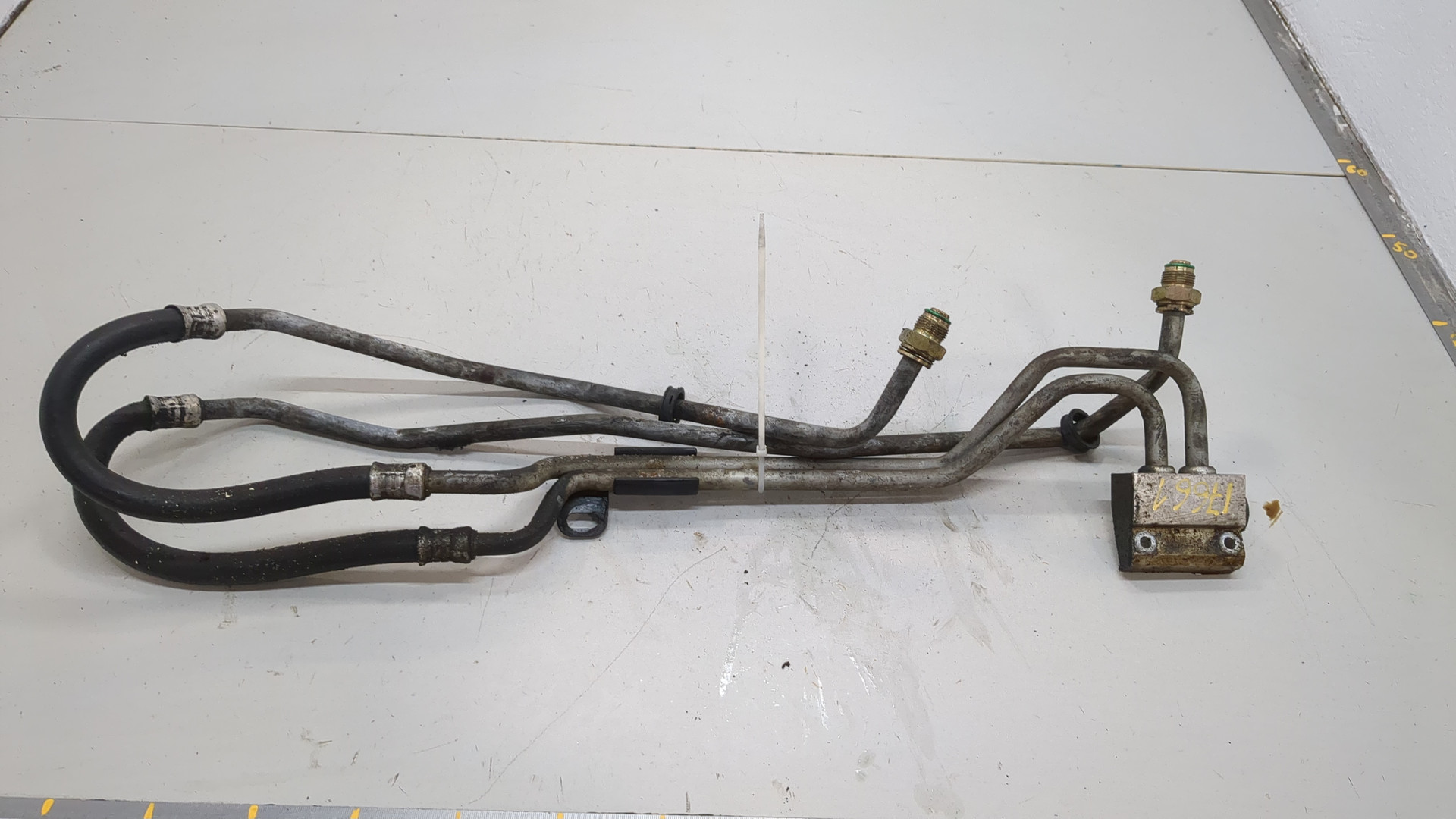 Трубка масляная