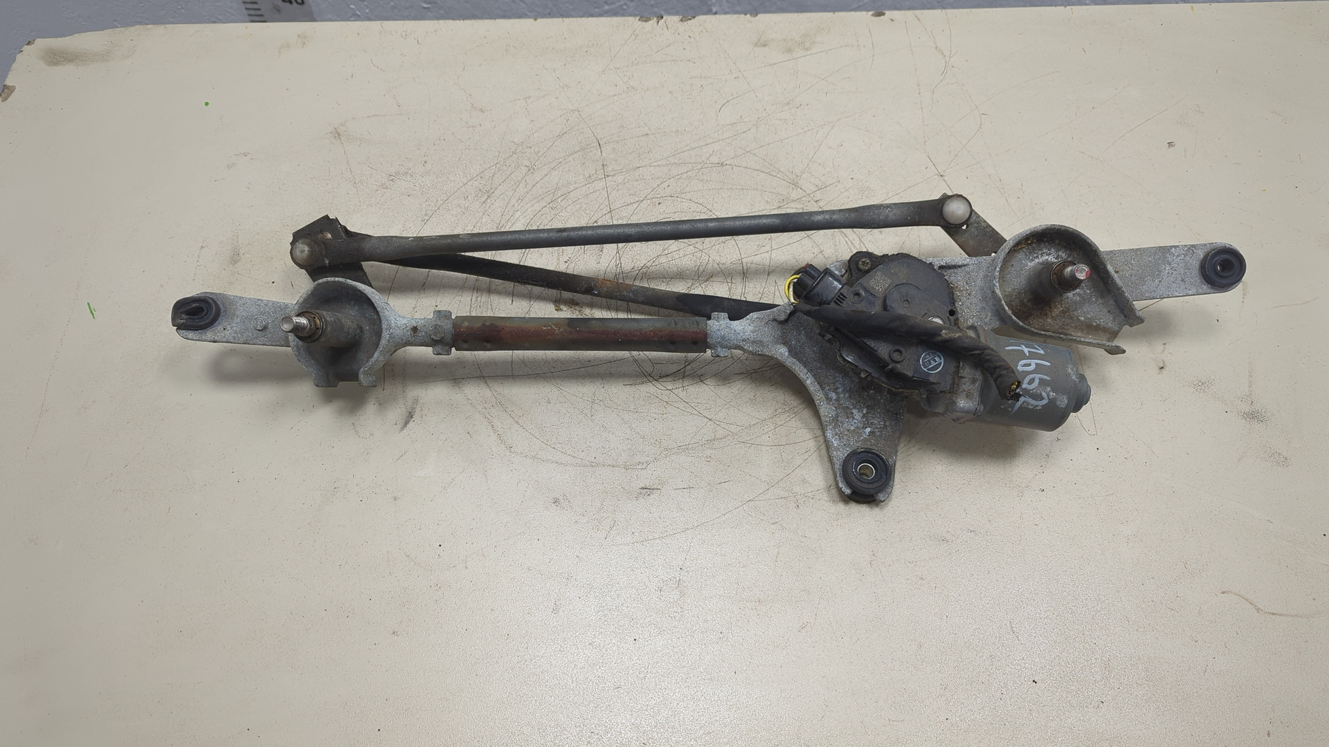 Трапеция стеклоочистителей