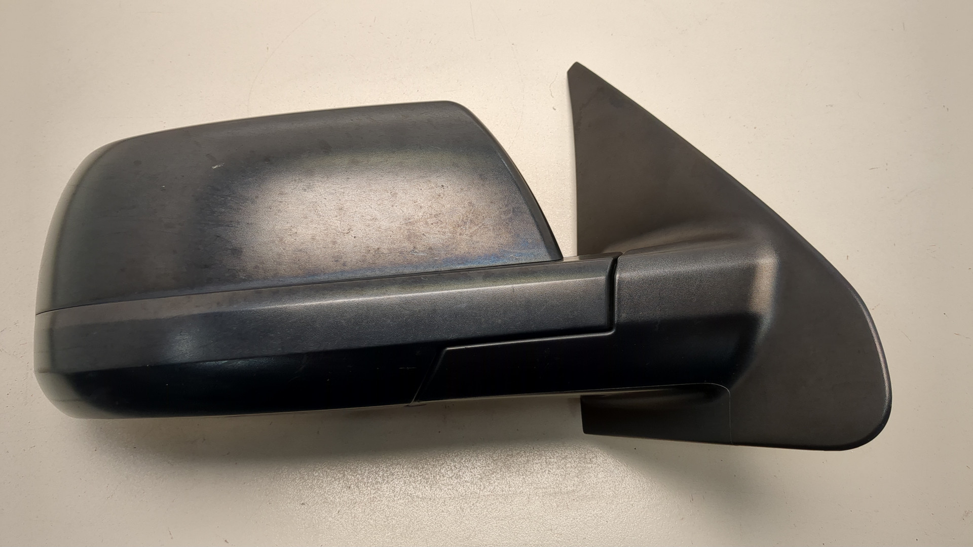 Зеркало правое электрическое