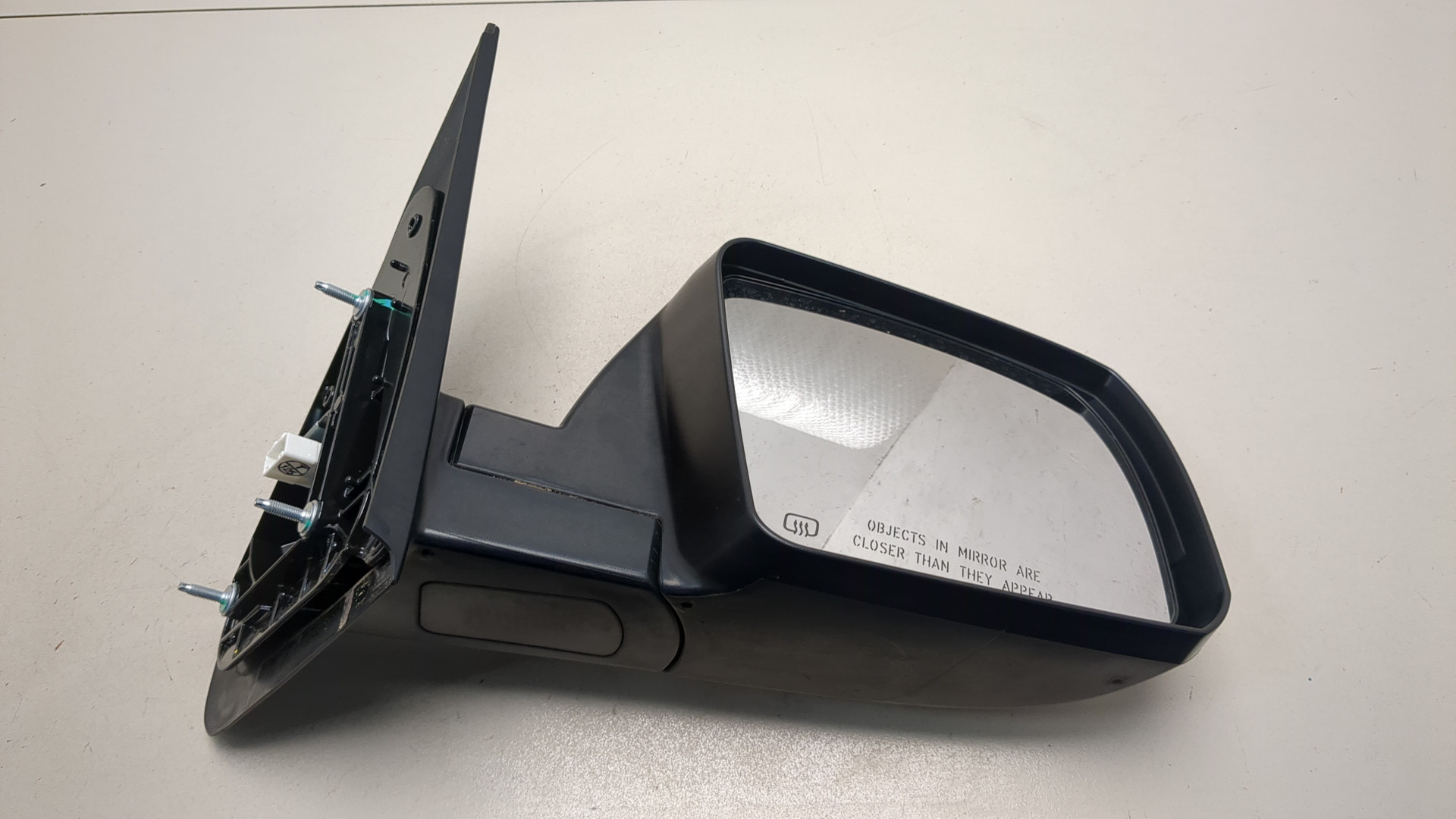 Зеркало правое электрическое