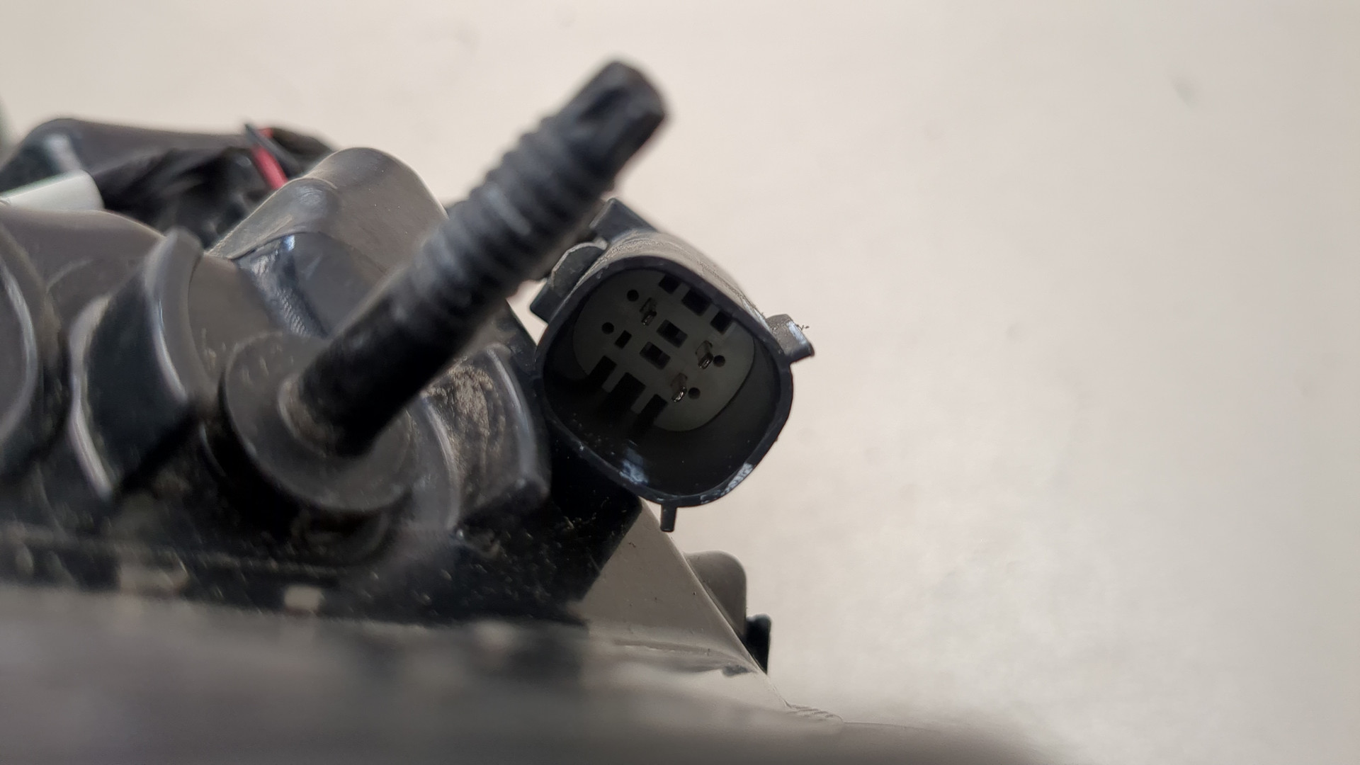 Фонарь задний правый