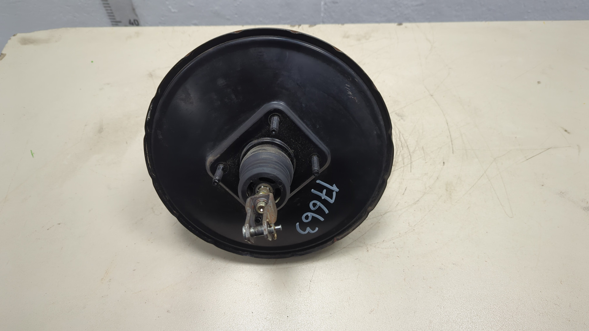 Цилиндр тормозной главный