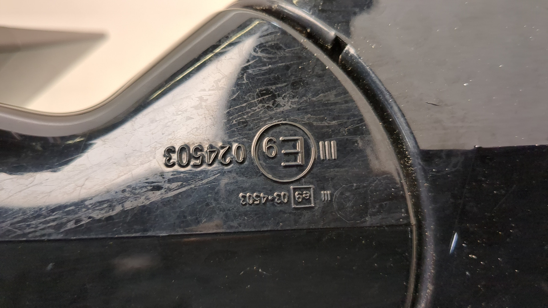 Зеркало правое электрическое