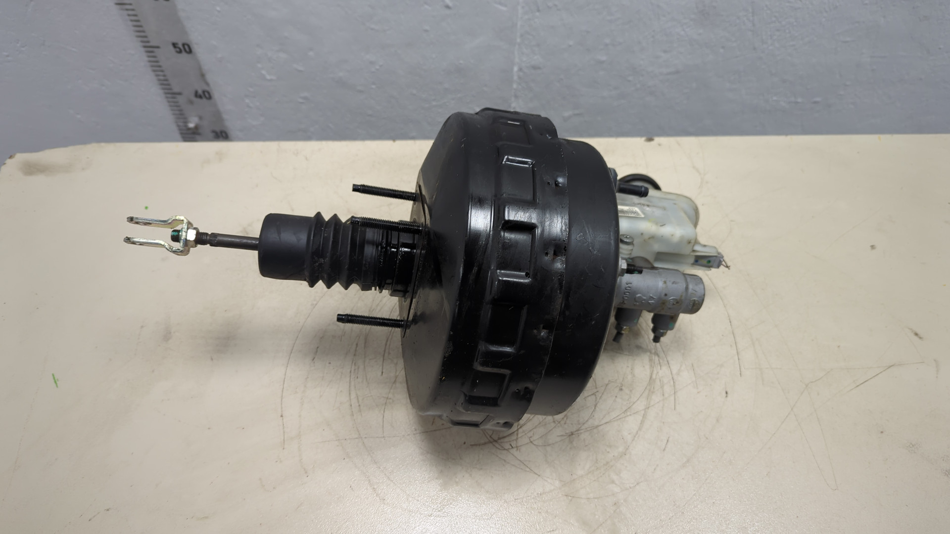 Цилиндр тормозной главный