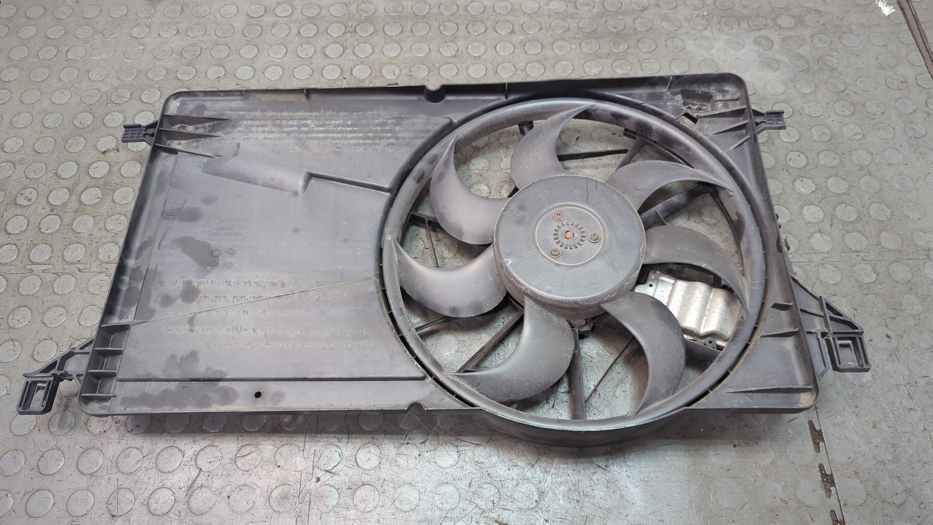 Вентилятор радиатора