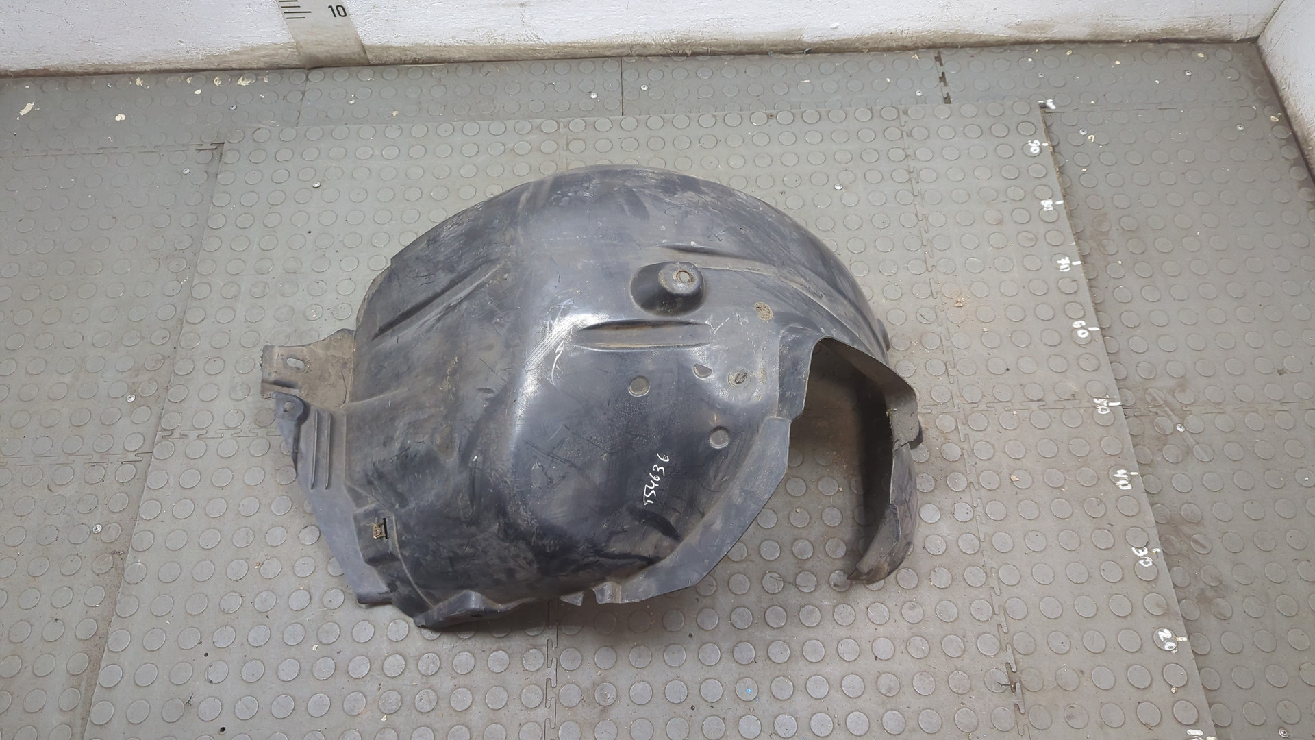 Локер передний левый