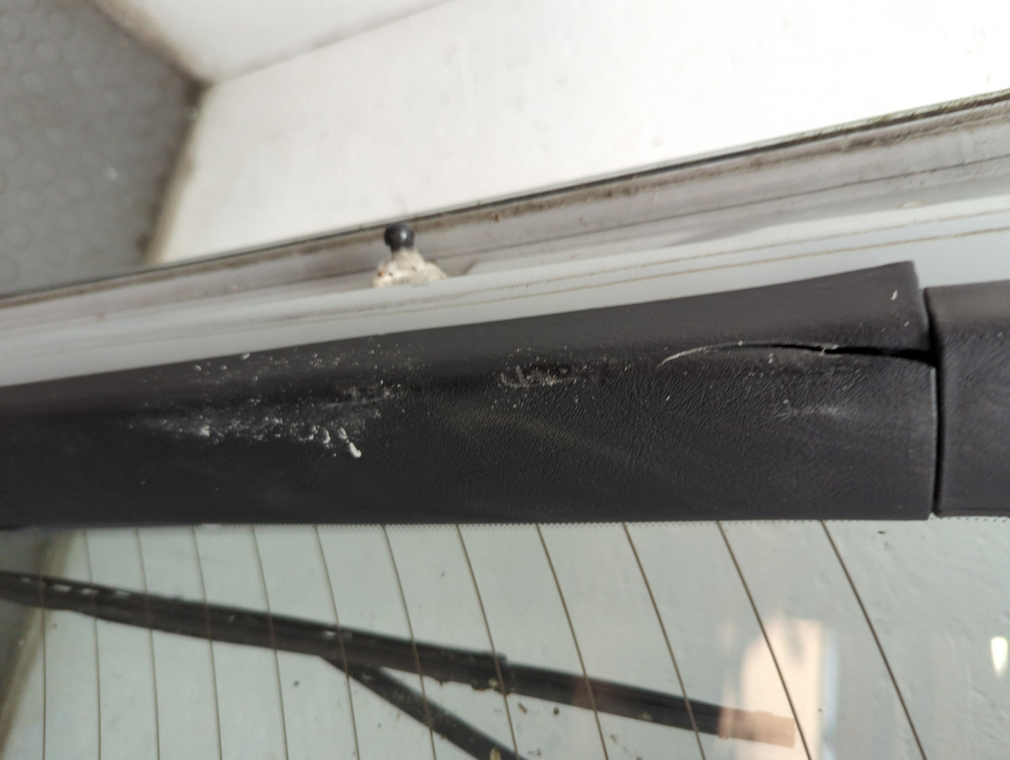 Дверь багажника