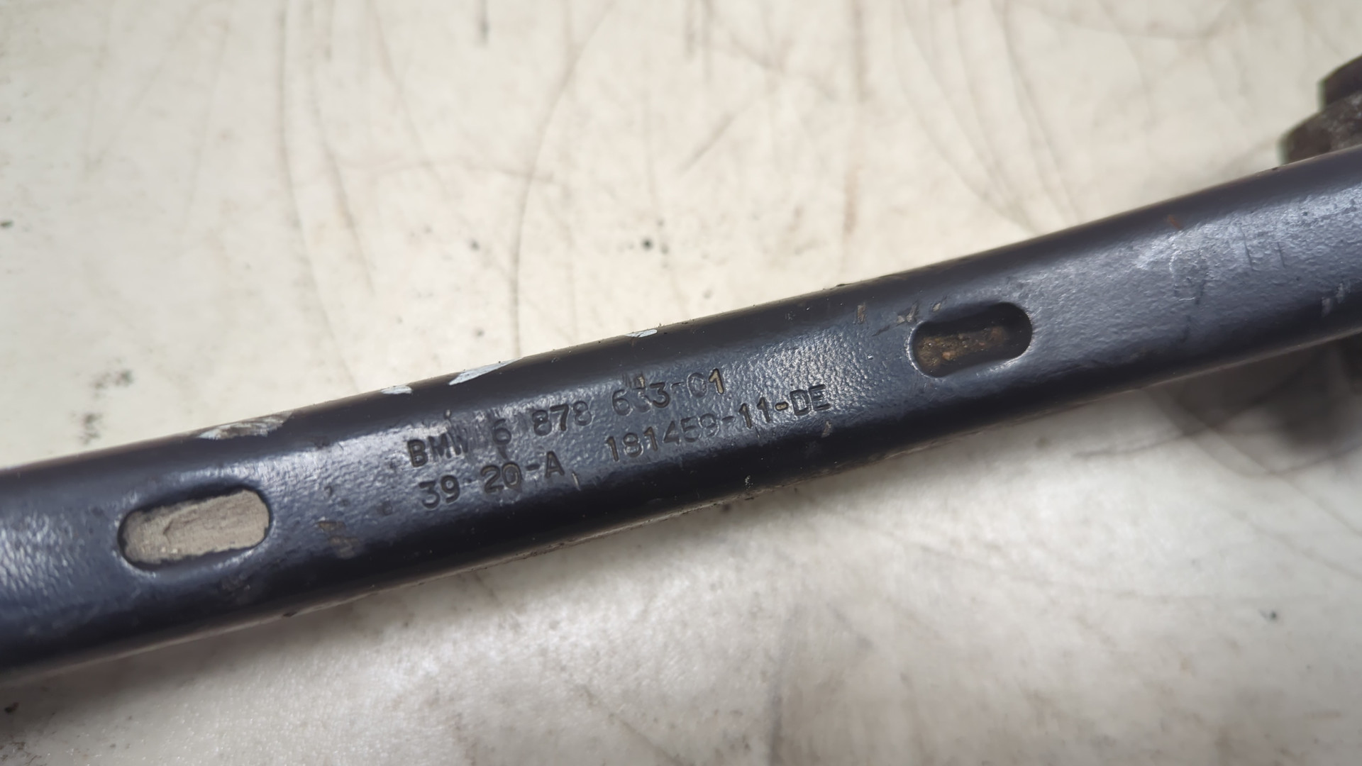 Рычаг задний правый