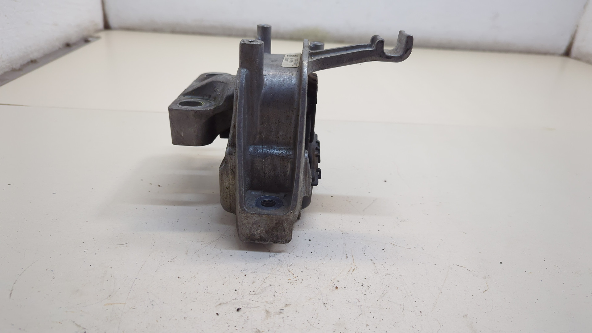 Опора двигателя