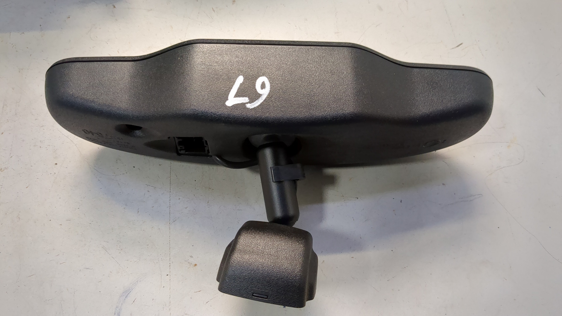 Зеркало заднего вида